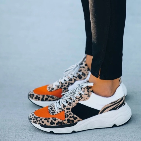 White Raven Willow SPICE LEOPARD RUNNING SNEAKER - Picture 7 of 7